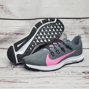 New NIKE Women's Quest 2 Running Shoes Size 8.5